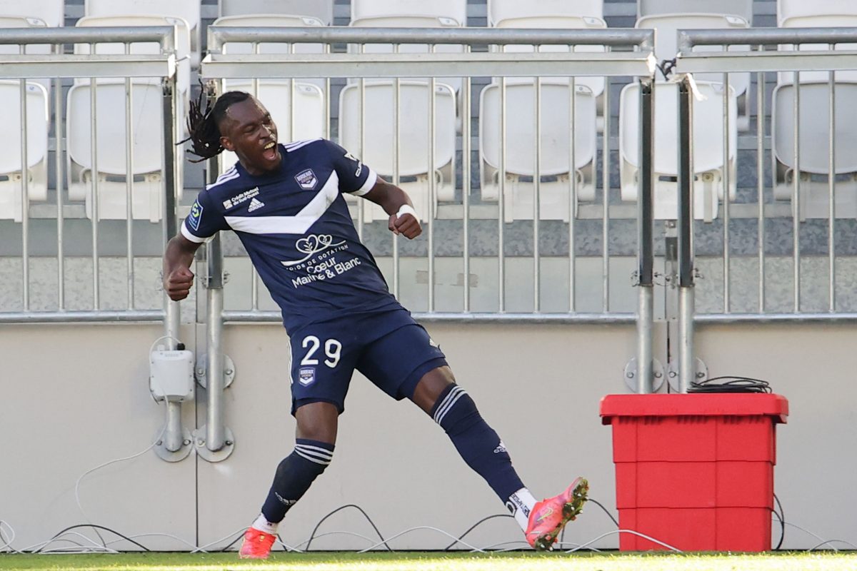 Bordeaux’s Alberth Elis placed into induced coma after suffering ‘severe’ head trauma against Guingamp – Get French Football News